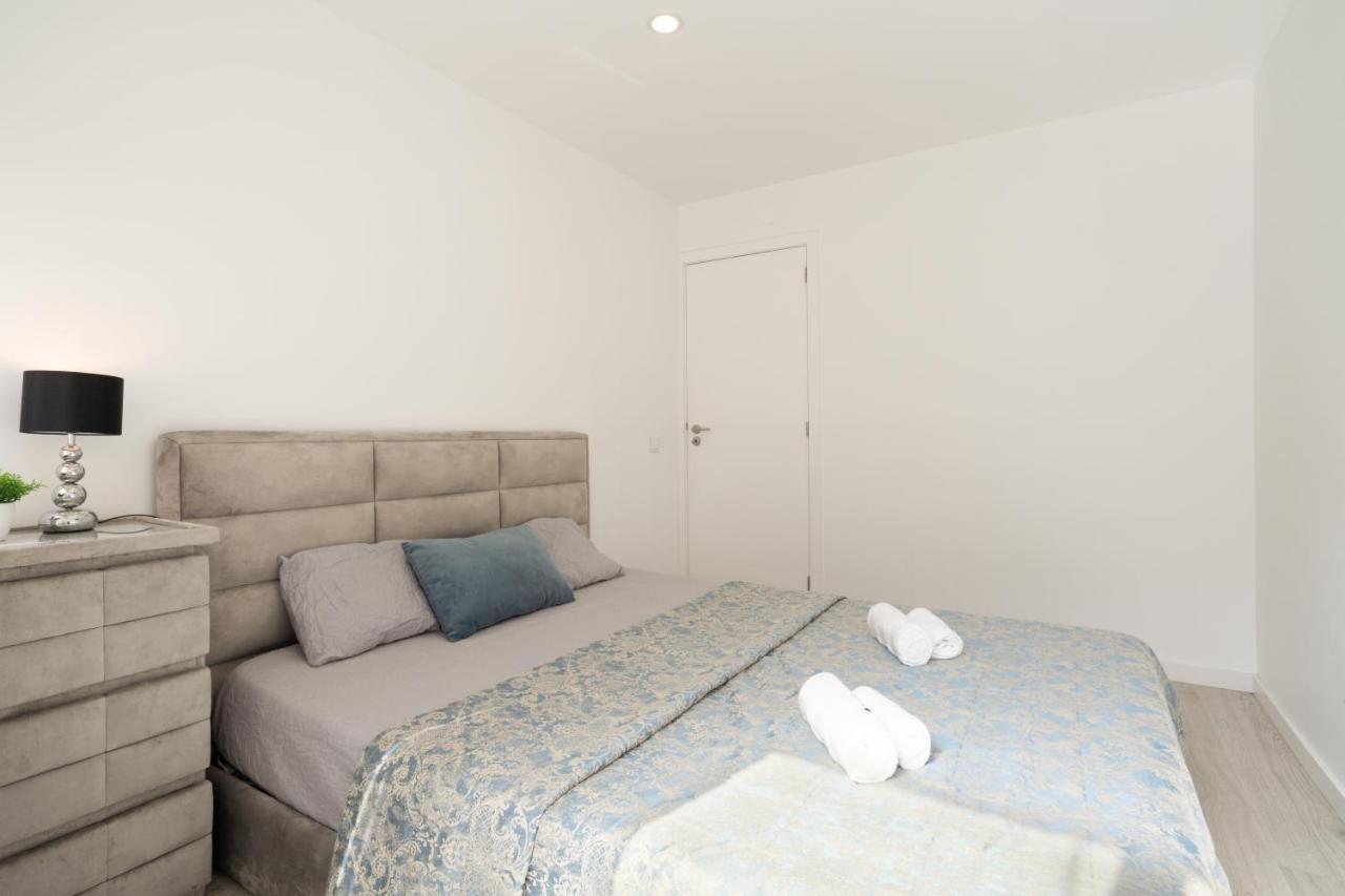 Host Wise - Spacious Noble Apartaments Ace Location Porto Buitenkant foto